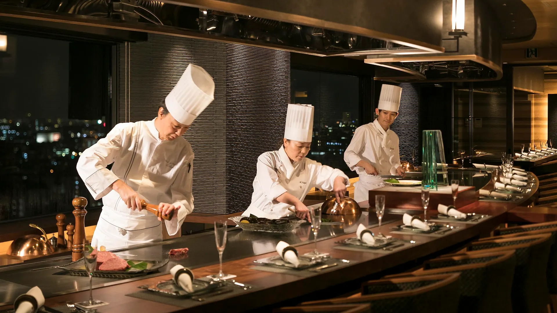 Hotel Plaza Osaka