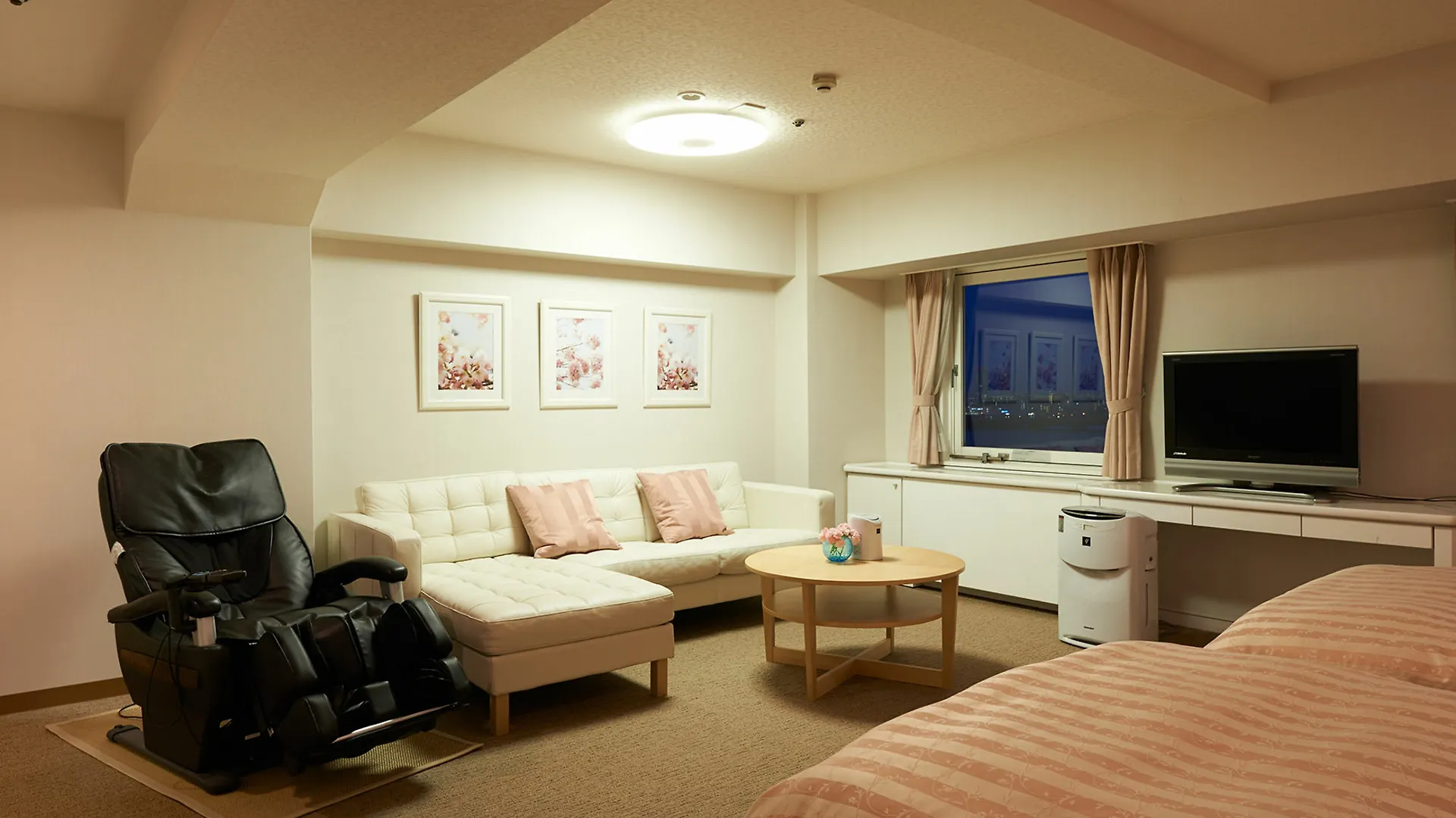 Hotel Plaza Osaka Japan