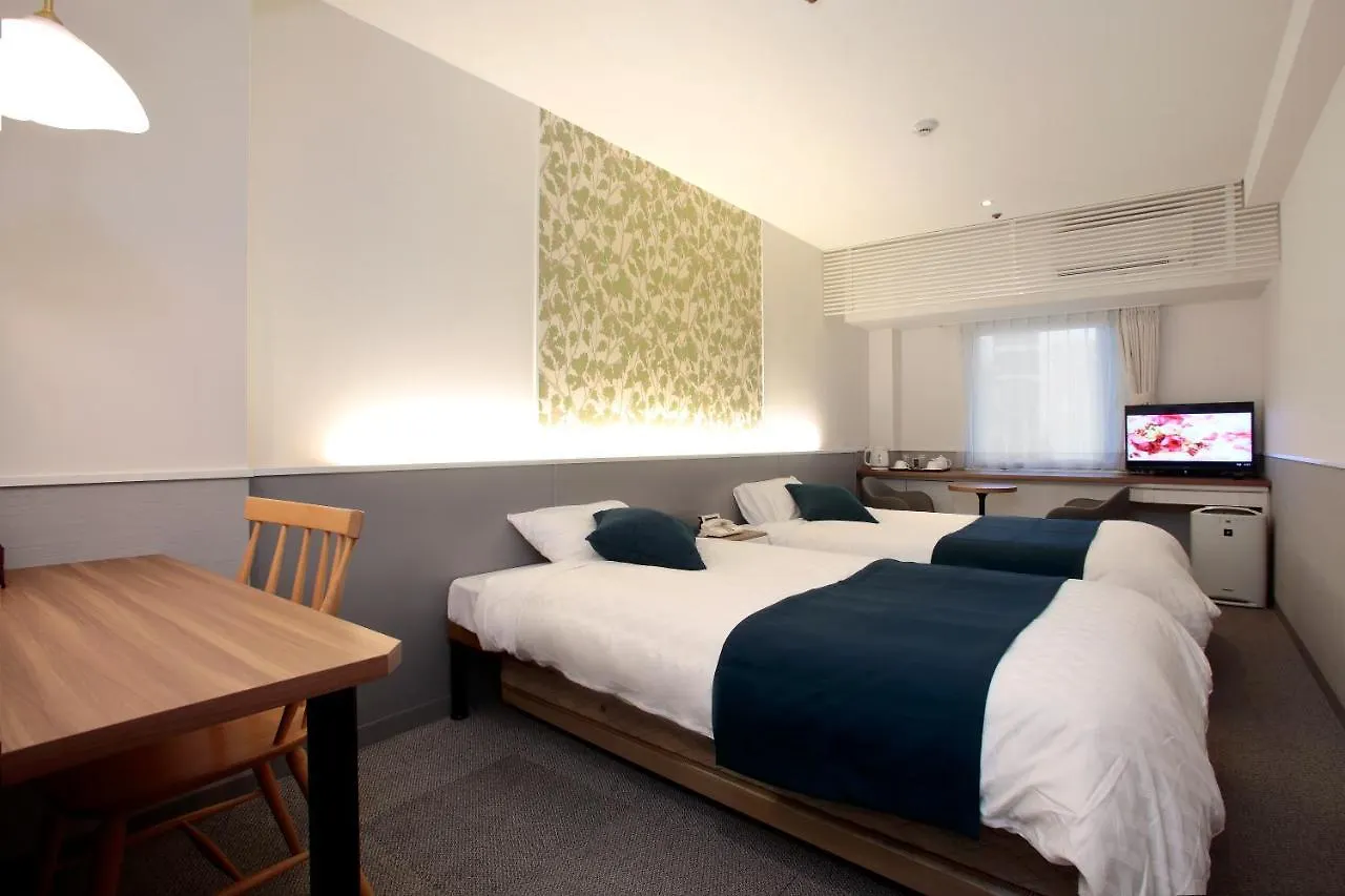 ****  Hotel Plaza Osaka Japan